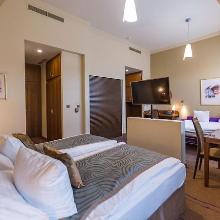 Merchants Crown Suites And Spa Prague Exterior photo Suite