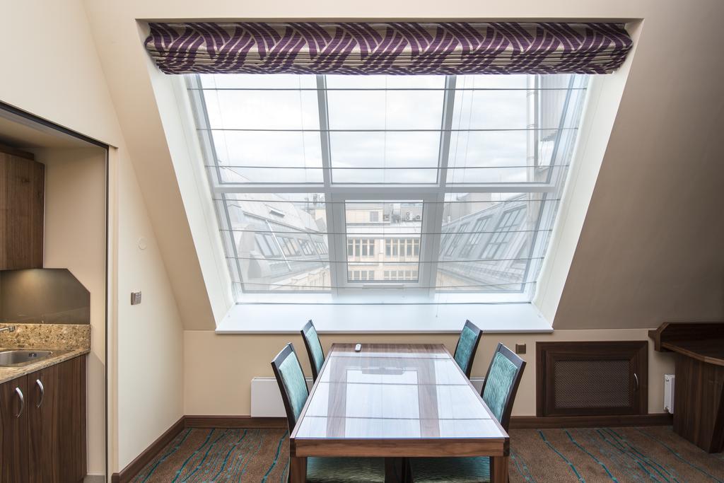 Merchants Crown Suites And Spa Prague Exterior photo Roman shade